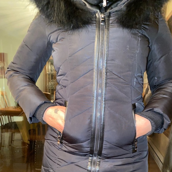 Winter coat only wear twice //Real Fur \\ Xsmall - Picture 2 of 3